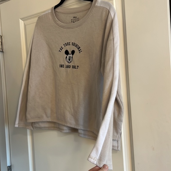 Mickey Mouse Sweater - Picture 2 of 3